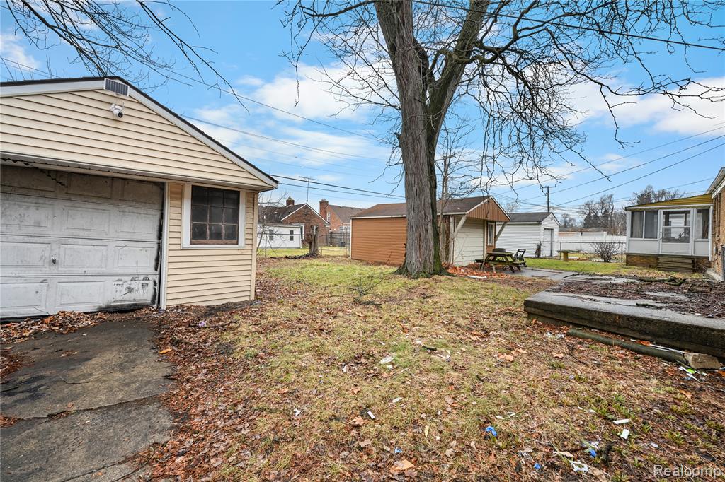 17511 Westmoreland Road, Detroit, MI 48219 — Photo 4