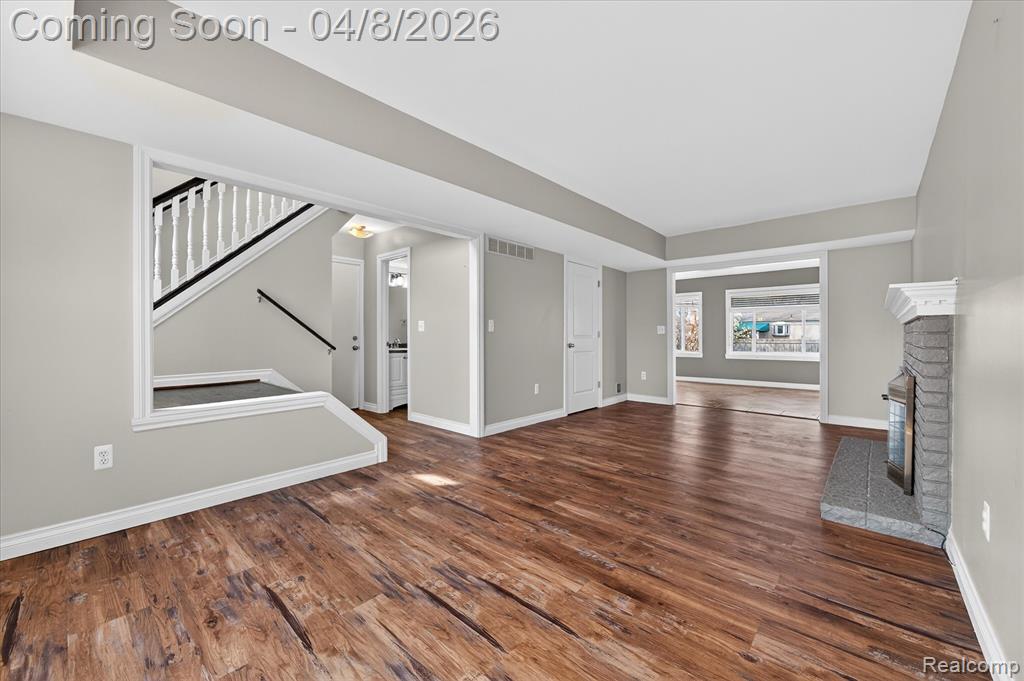22184 Derby Road, Woodhaven, MI 48183 — Photo 7