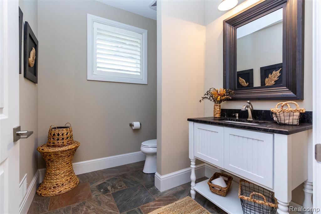 302 Tanview Drive, Oxford, MI, 48371