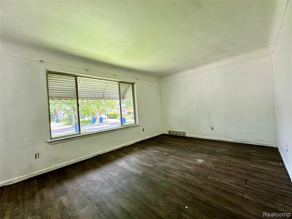 4936 Dudley Street, Dearborn Heights, MI 48125 — Photo 6