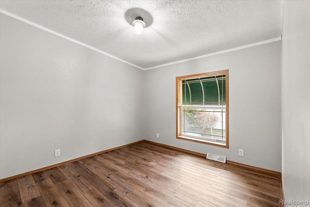 11018 WOODLAND RIDGE, South Lyon, MI 48178 — Photo 20