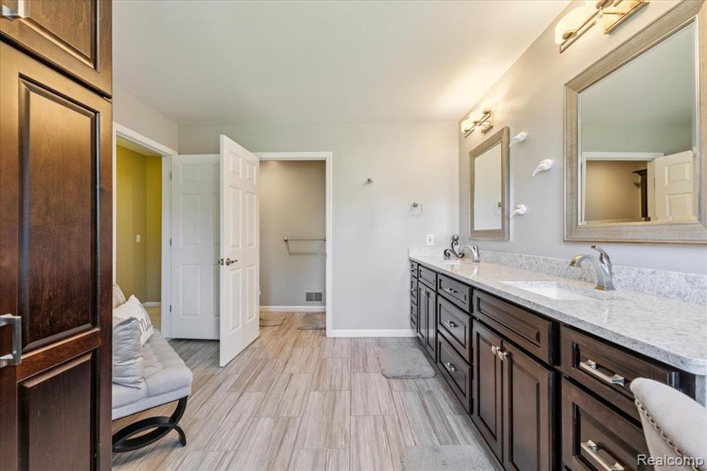 50821 Otter Creek Drive, Shelby Twp, MI 48317 — Photo 21