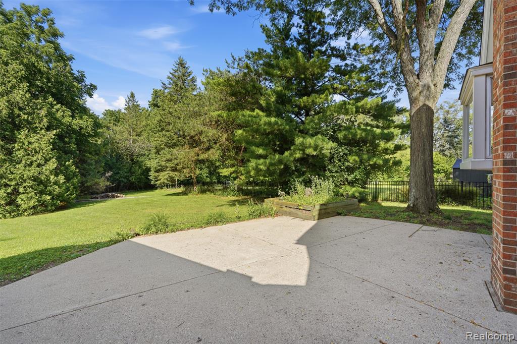 470 Morgan Circle, Northville, MI 48167 — Photo 38