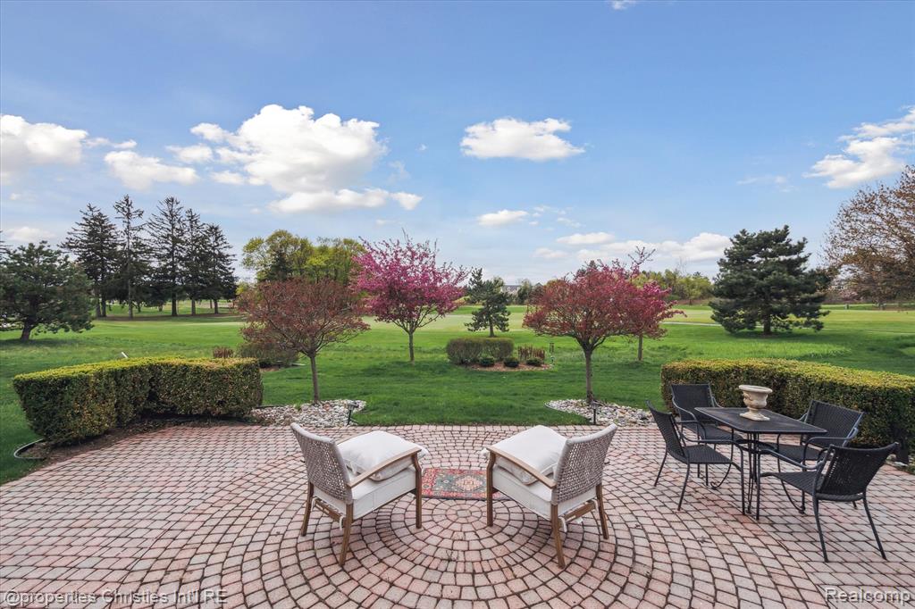 45653 TOURNAMENT Drive N, Northville, MI 48168 — Photo 76