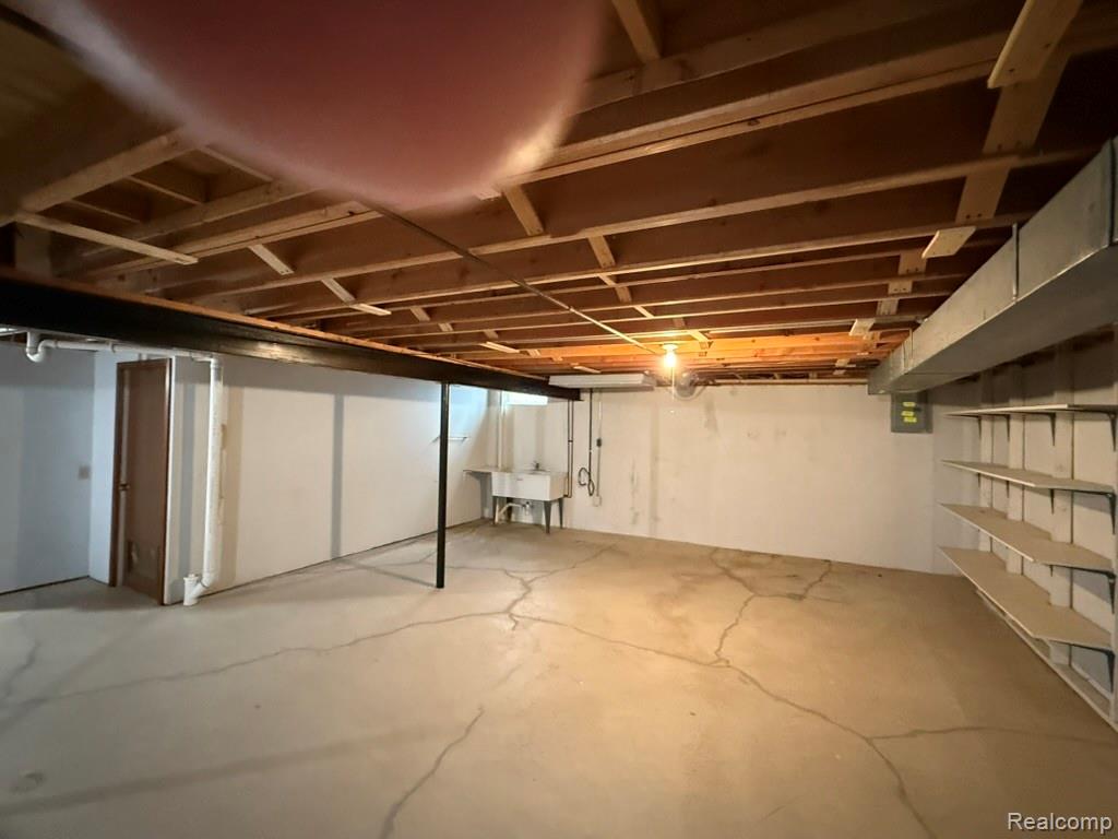 39762 Lembke Drive, Sterling Heights, MI 48313 — Photo 28
