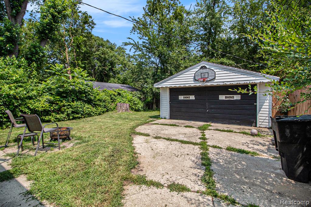 16520 Lenore, Detroit, MI 48219 — Photo 23