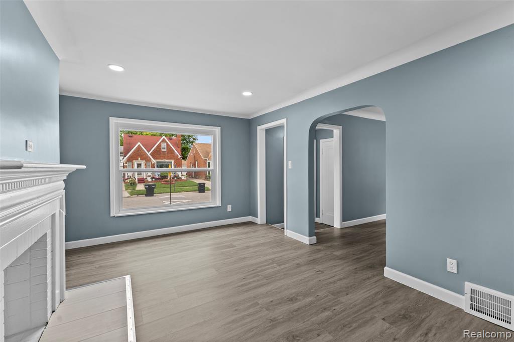 8310 Whitcomb Street, Detroit, MI 48228 — Photo 9