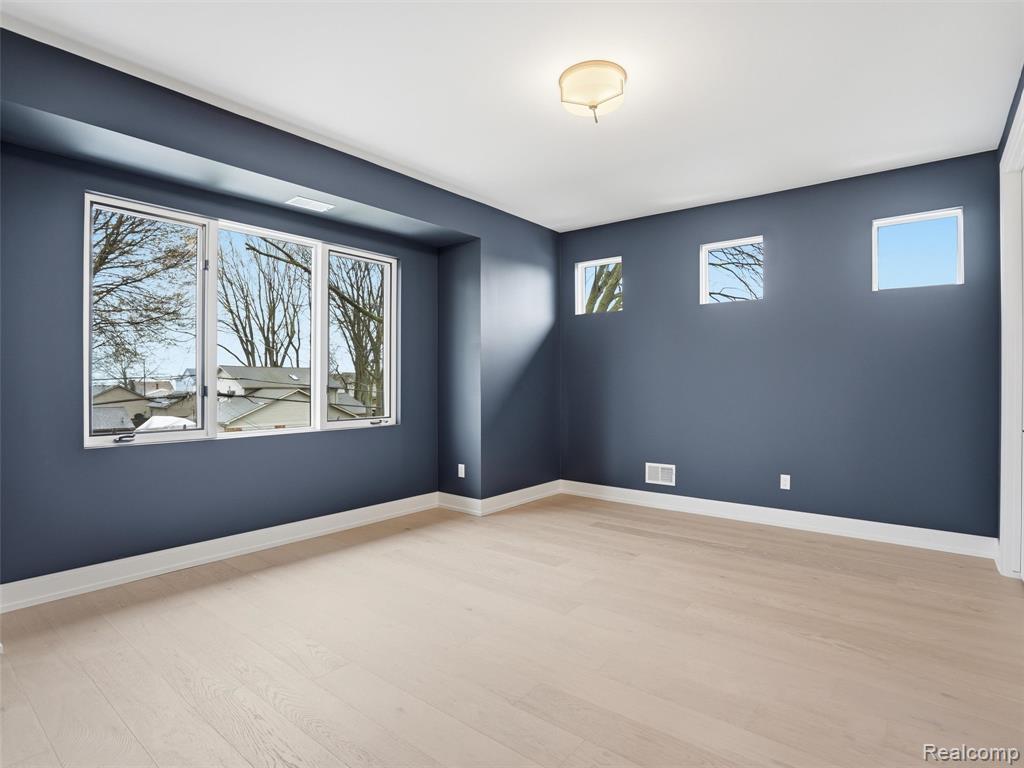 41215 Belvidere Street, Harrison Township, MI — Photo 22