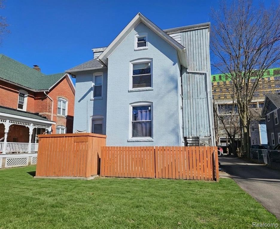 921 Mary Unit 4 Street, Ann Arbor, MI 48104 — front exterior
