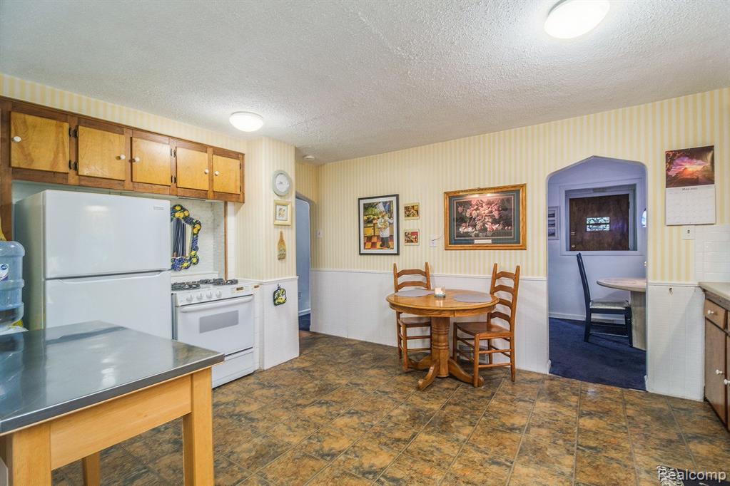 48525 ORIOLE Street, Shelby Twp, MI 48317 — Photo 8