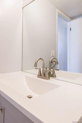 5077 BUCKINGHAM, Troy, MI 48098 — Photo 13