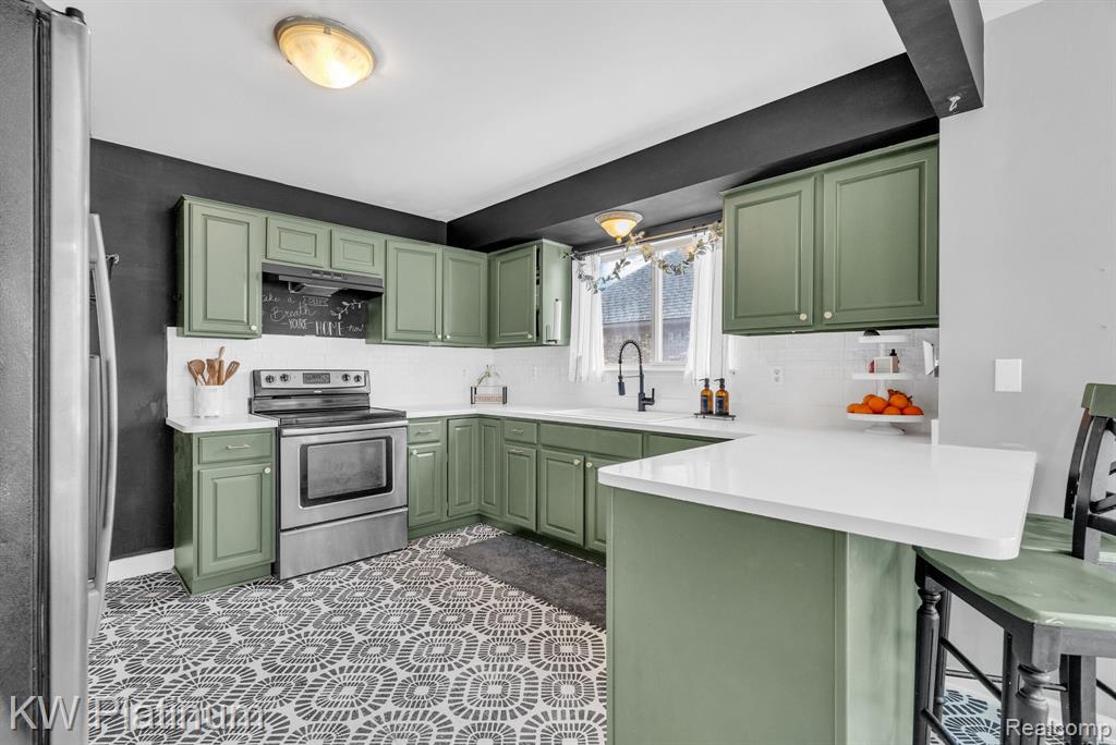 51963 Kings Pointe Drive, New Baltimore, MI 48047 — Photo 11