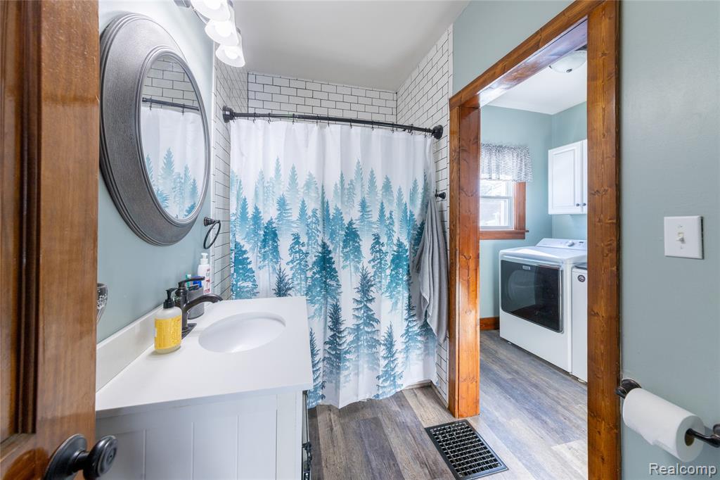 407 Depot Street, Blissfield, MI 49228 — Photo 8