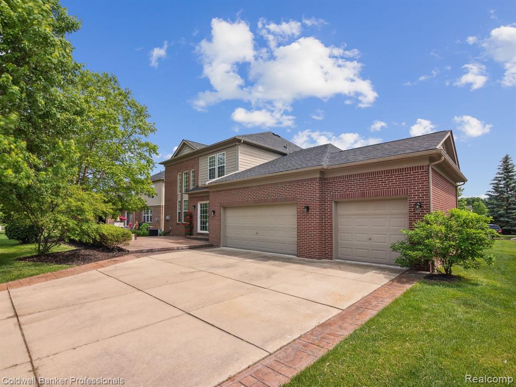 49594 COURTYARD Lane, Canton, MI 48188 — Photo 36
