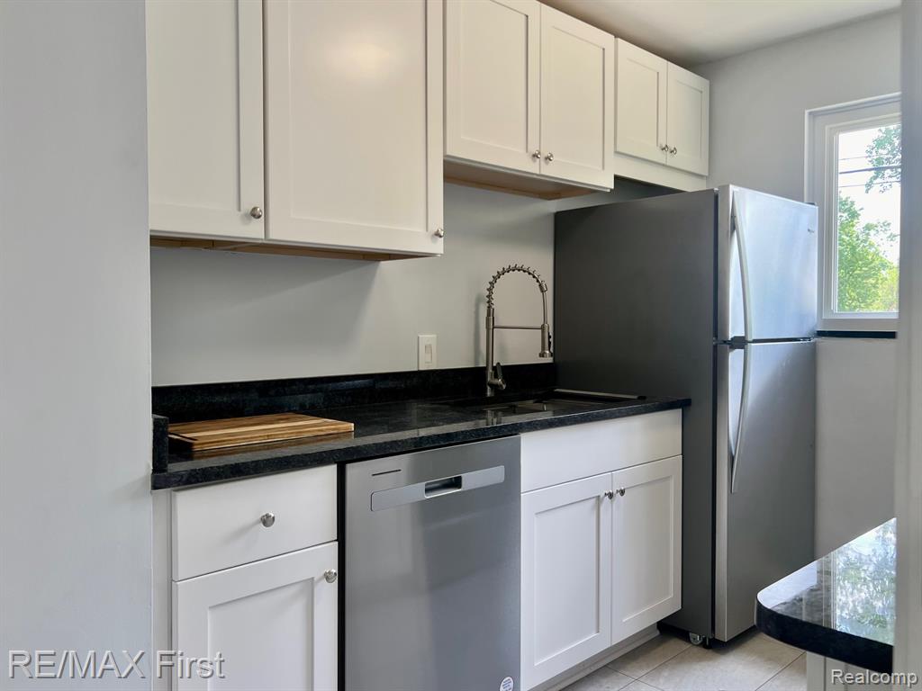 552 LAPRAIRIE Street, Ferndale, MI 48220 — Photo 7