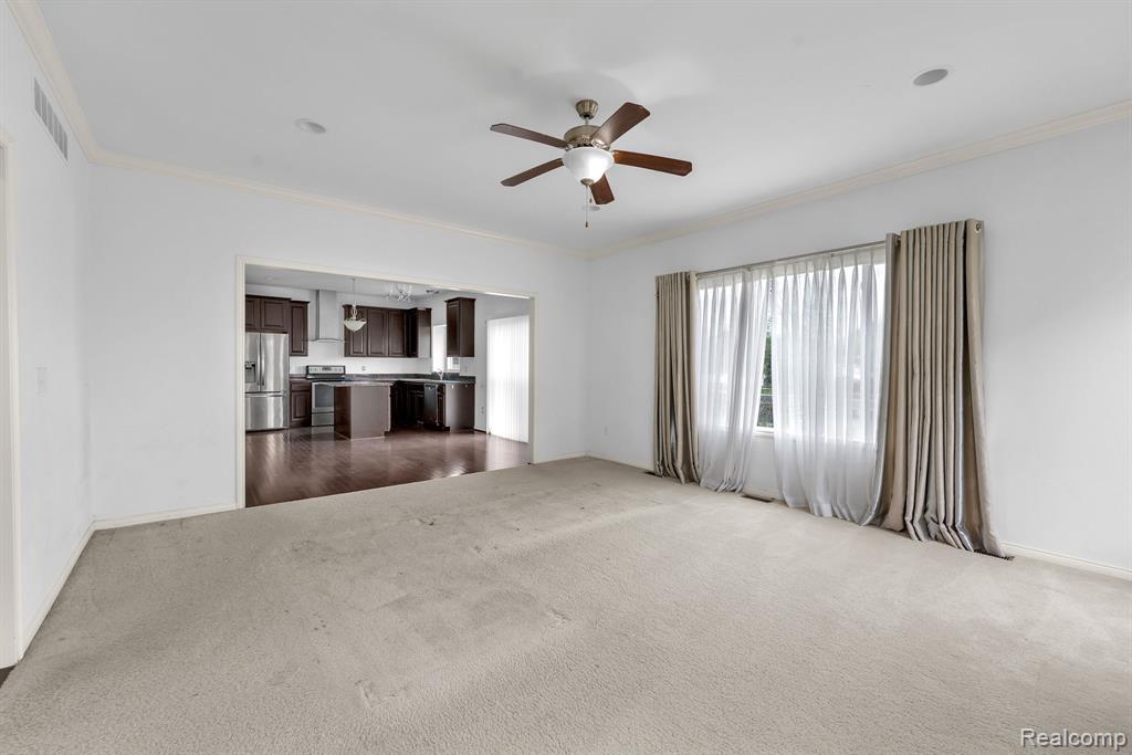 42088 Woodglen Drive, Novi, MI — Photo 12