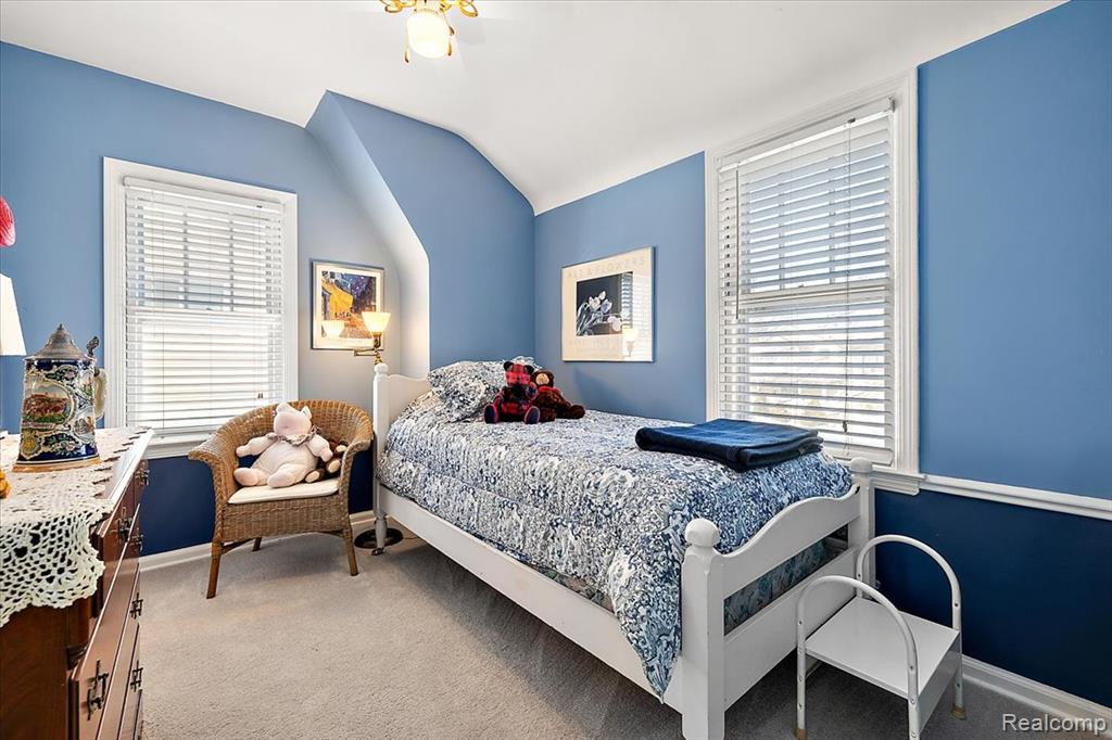 34915 Chestnut Street, Wayne, MI, 48184