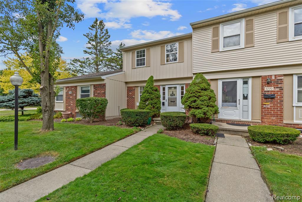 5768 Northfield Parkway, Troy, MI 48098 — Photo 2