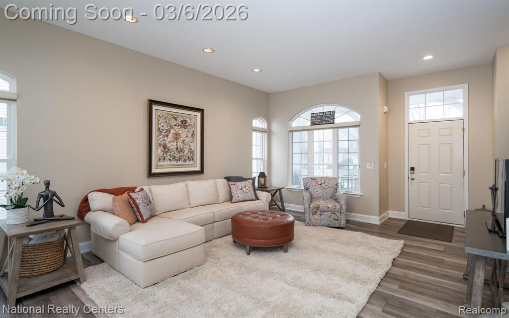 1015 Watersedge Court, Oxford, MI 48371 — Photo 8