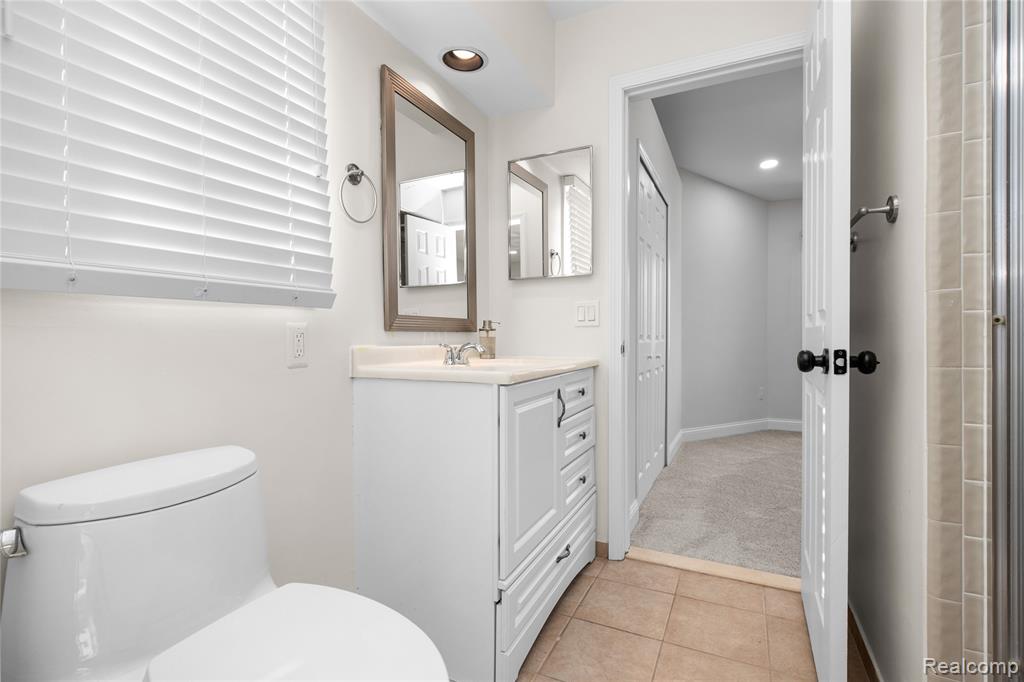 4695 Maura Lane, West Bloomfield, MI 48323 — Photo 34