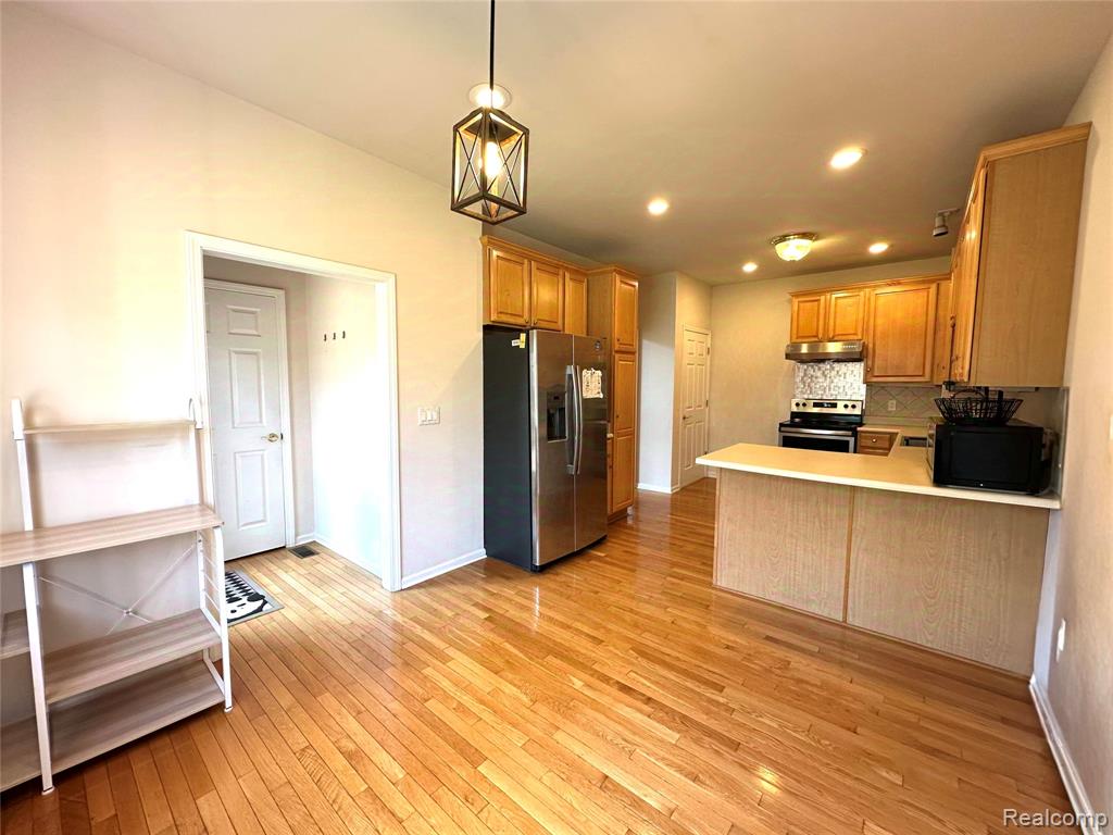 41827 Yeats Drive, Novi, MI — Photo 10