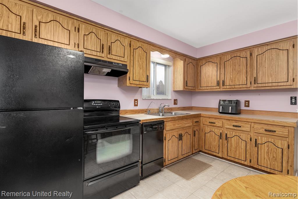 5731 FLEMINGS LAKE Road, Clarkston, MI 48348 — Photo 14