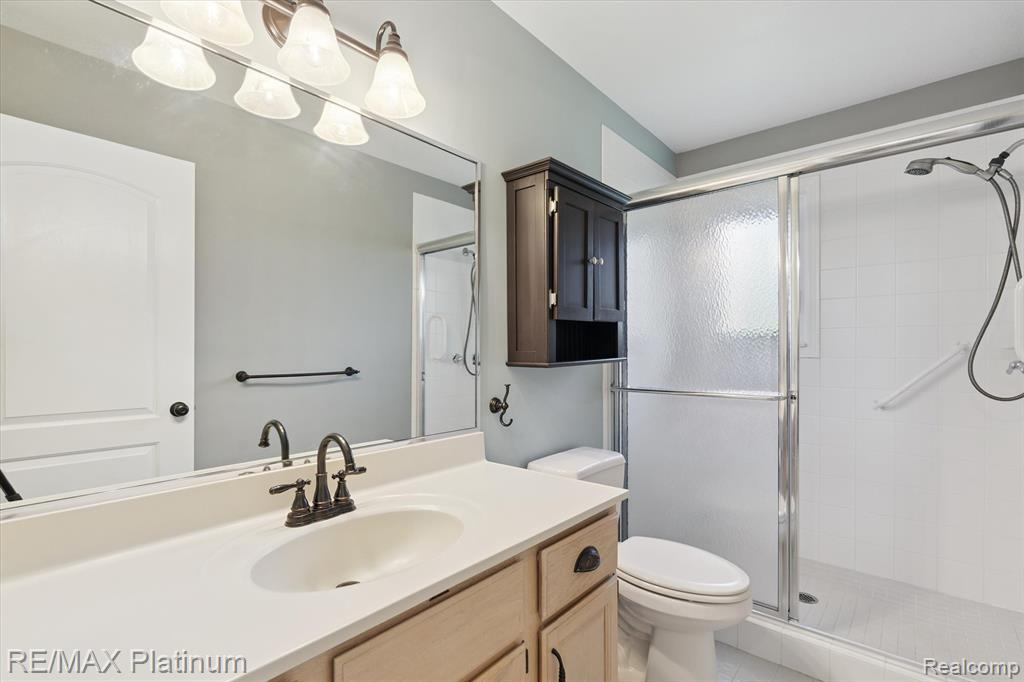 8230 Sawgrass Trail, Grand Blanc, MI 48439 — Photo 24