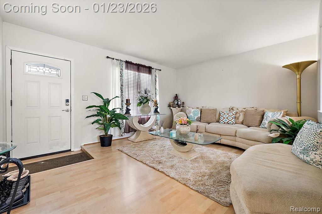 6823 Engleman, Center Line, MI 48015 — Photo 6
