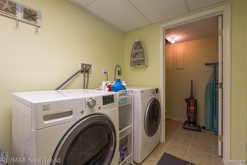 6768 HATCHERY Road, Waterford, MI 48327 — Photo 58