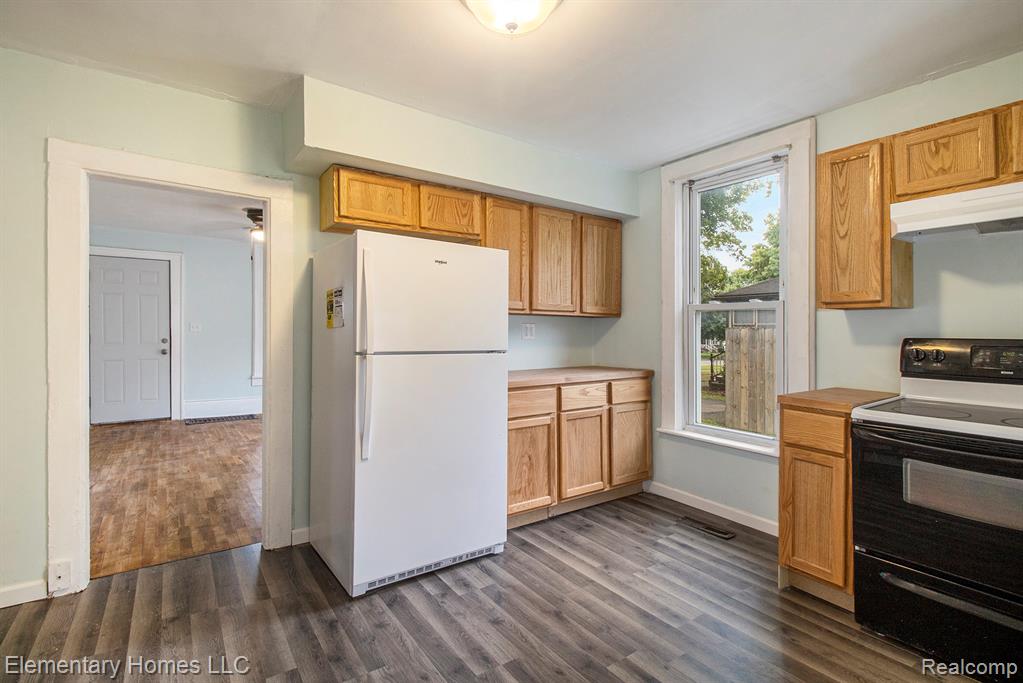 405 N Main Street, Imlay City, MI 48444 — Photo 7