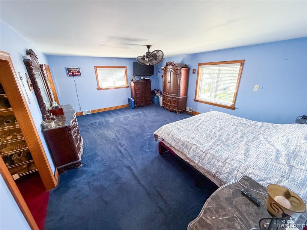703 Saint John Street, Wyandotte, MI 48192 — Photo 29