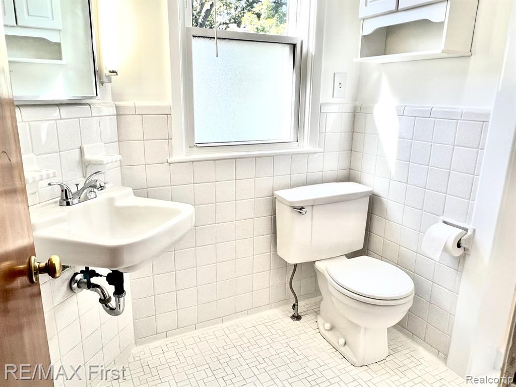 559 Gardendale Street, Ferndale, MI 48220 — Photo 22