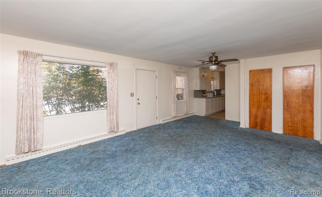656 S CASS LAKE Road, Waterford, MI 48328 — Photo 14
