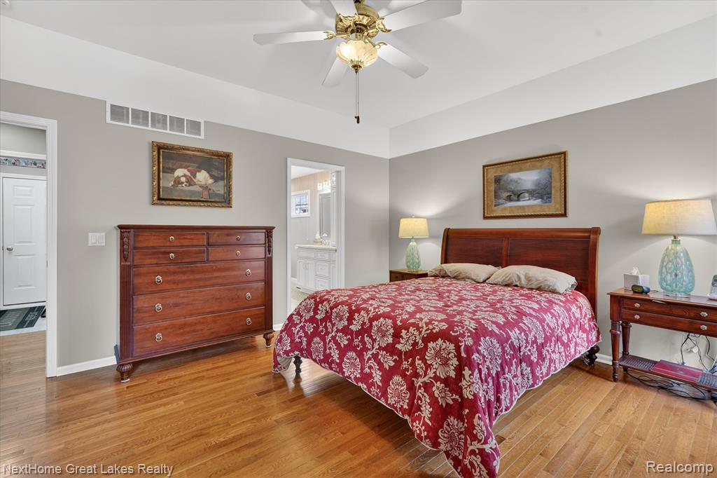 6152 Natures Cove, Grand Blanc, MI 48439 — Photo 18