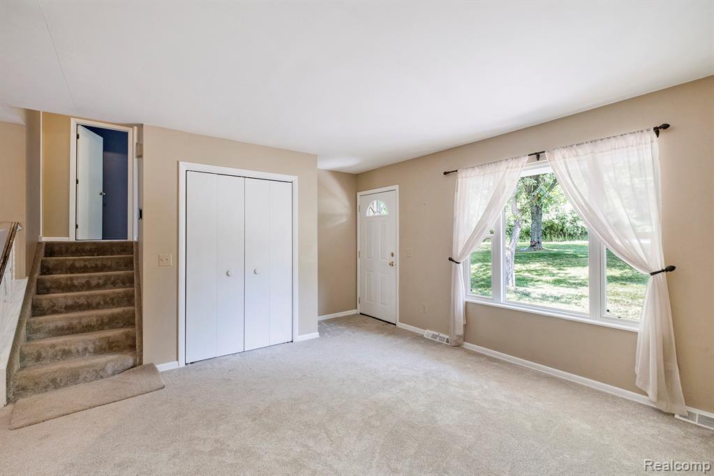 1490 Gage Road, Holly, MI 48442 — Photo 7