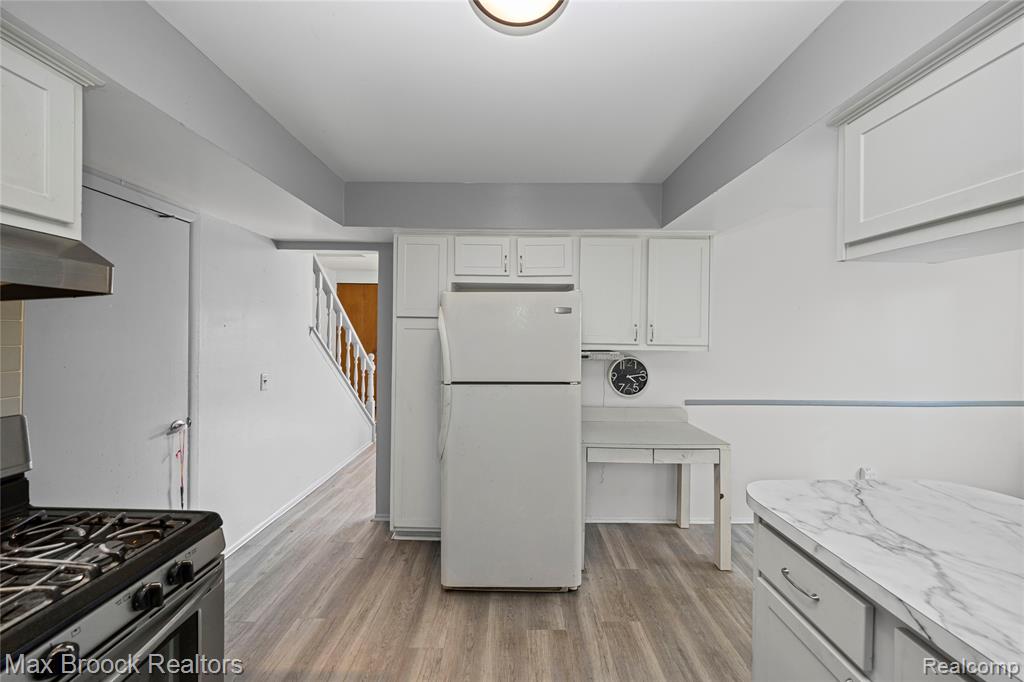 14670 Talbot Street, Oak Park, MI 48237 — Photo 7