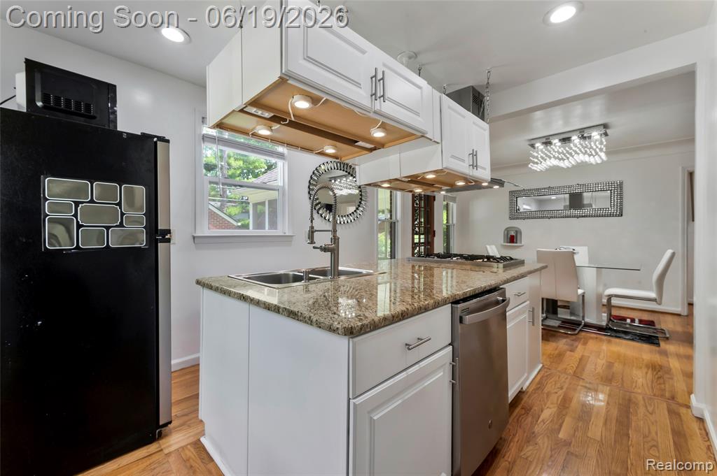 16216 Burgess, Detroit, MI 48219 — Photo 20