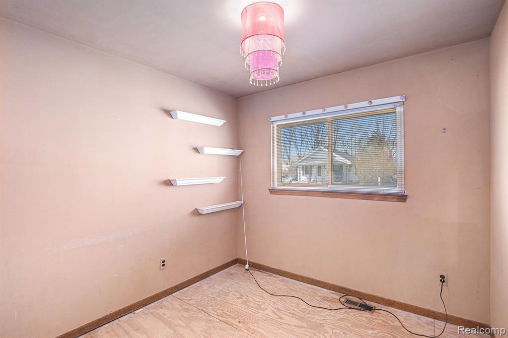 460 HICKORY Drive, Troy, MI 48083 — Photo 12