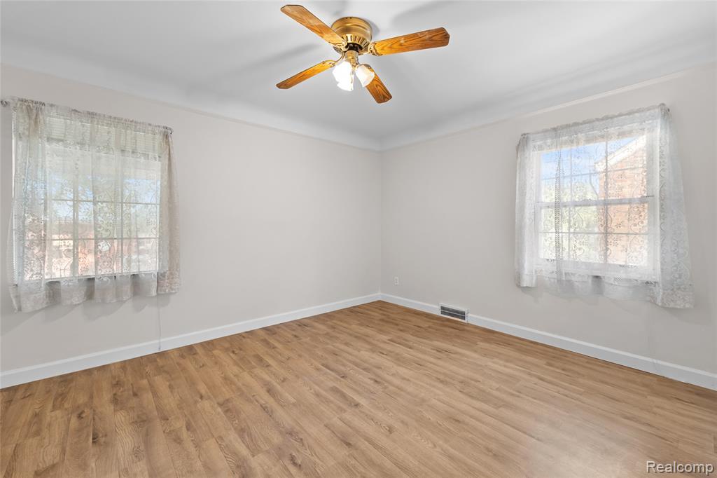 5401 Orchard Avenue, Dearborn, MI 48126 — Photo 23