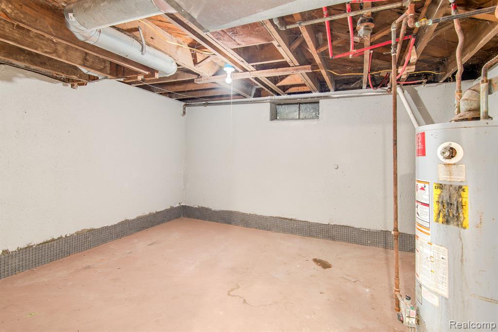 9101 HEYDEN Street, Detroit, MI 48228 — Photo 10