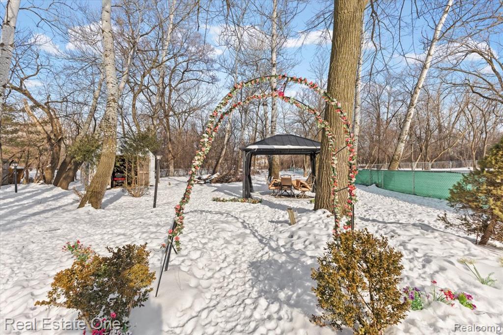 2931 Wisconsin Road, Troy, MI 48083 — Photo 30