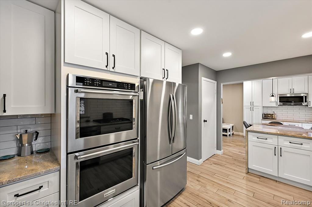 26010 Marlowe Place, Oak Park, MI 48237 — Photo 23