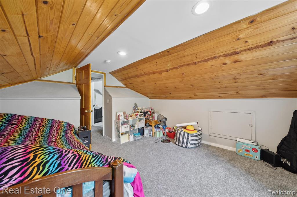 8921 Lake Road, Grosse Ile, MI 48138 — Photo 26
