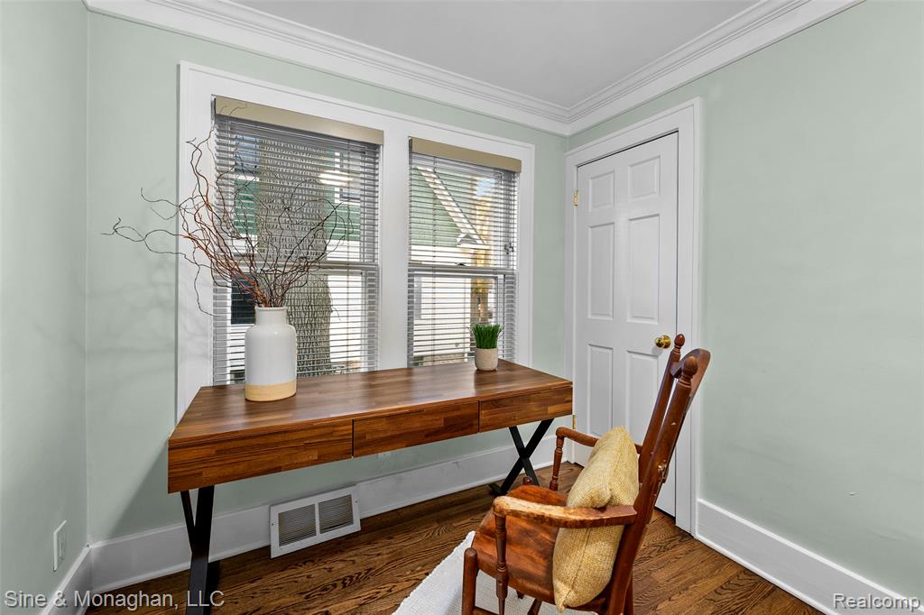 517 Forest Avenue N, Royal Oak, MI 48067 — Photo 18