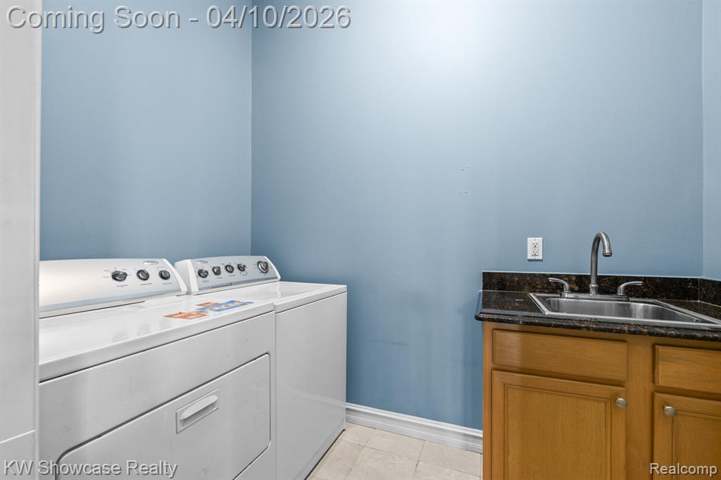 2901 Vero Drive, Highland, MI 48356 — Photo 50