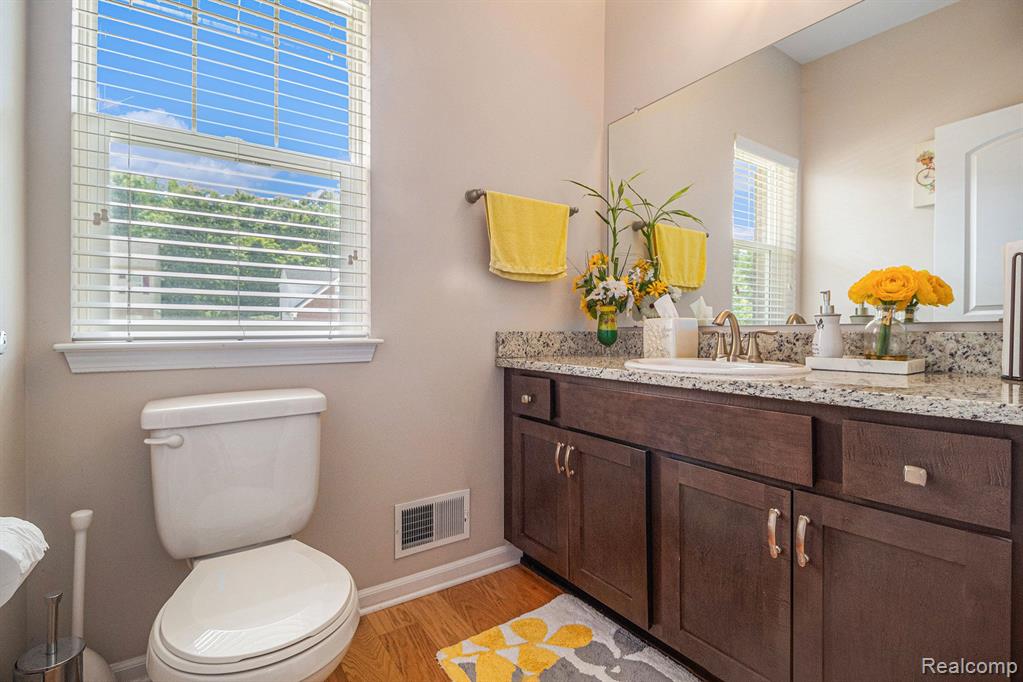 15893 PEBBLEBROOK Drive, Van Buren, MI 48111 — Photo 5