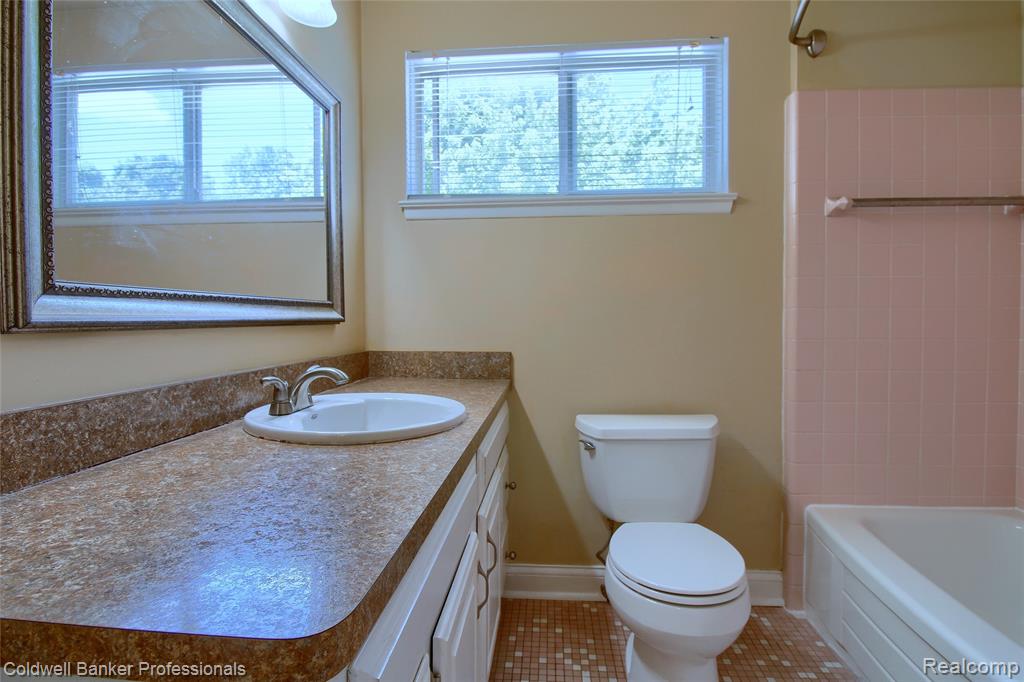 41928 River Oaks, Plymouth, MI 48170 — Photo 14