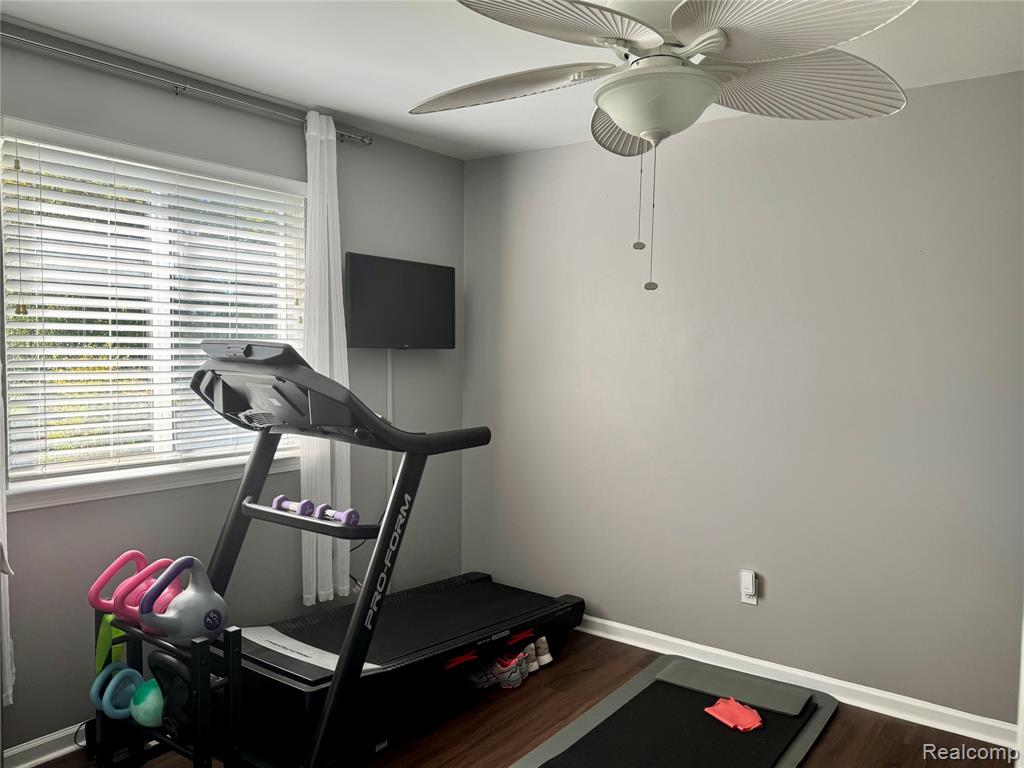 6063 Woodridge Lane, Grand Blanc, MI 48439 — Photo 10