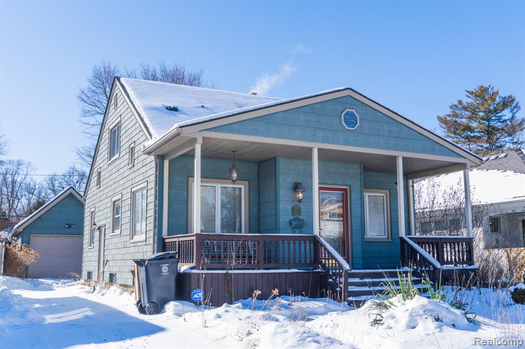 825 Frank Street, Flint, MI 48504 — Photo 2