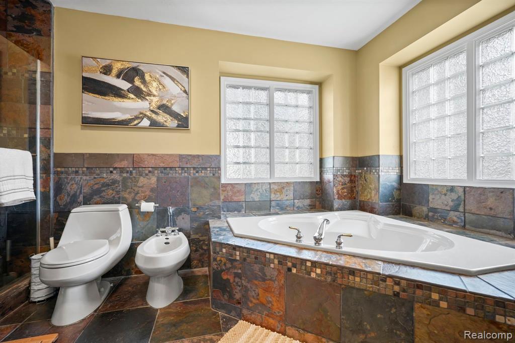 47352 DOVE Court, Shelby Twp, MI 48315 — Photo 30